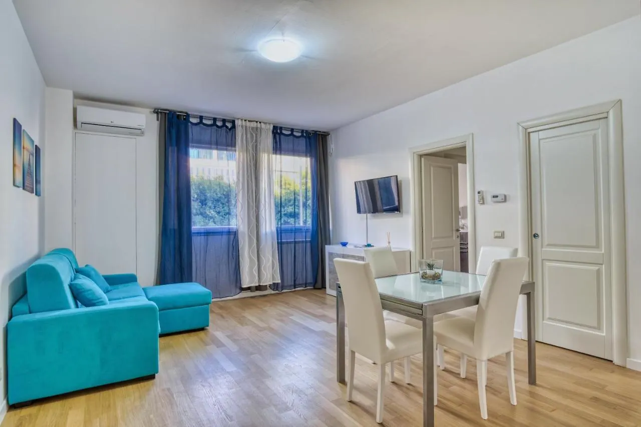 Horizon Suites Cefalù 0*,  Itália